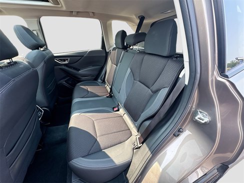 Used 2019 Subaru Forester Premium image 24