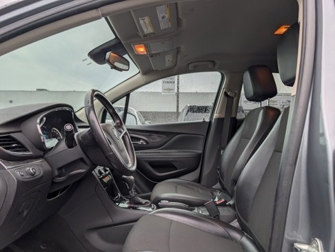 Used 2019 Buick Encore Preferred image 9