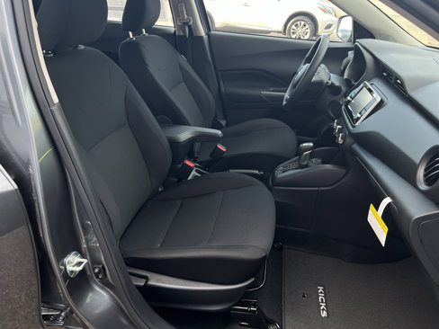 New 2025 Nissan Kicks Play S image 14