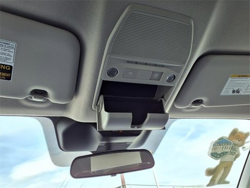 Used 2025 Nissan Kicks SR image 14