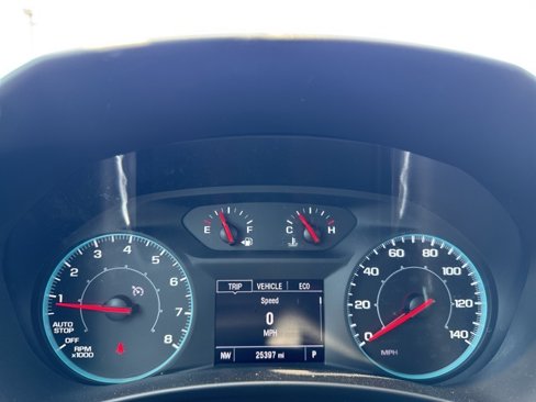 Used 2022 Chevrolet Equinox LS image 11