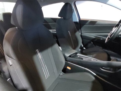 Certified 2023 Hyundai Elantra SEL w/ Convenience Package image 10