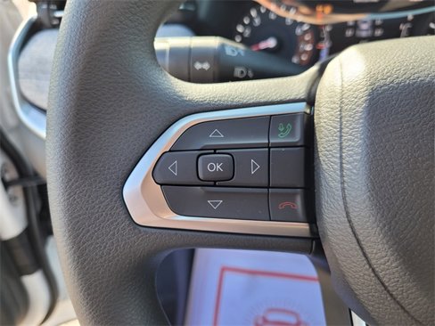 New 2025 Jeep Compass Sport image 27