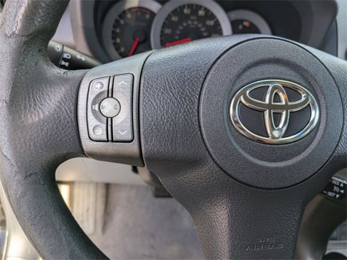 Used 2012 Toyota RAV4 4WD image 16