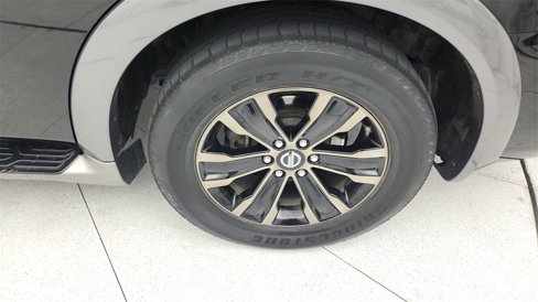 Used 2017 Nissan Armada Platinum image 31