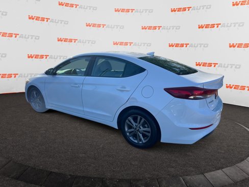 Used 2018 Hyundai Elantra SEL image 3