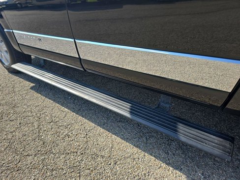 Used 2014 Lincoln Navigator L 4WD image 33