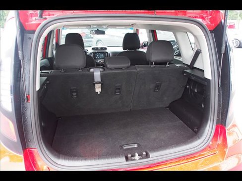 Used 2019 Kia Soul + image 14