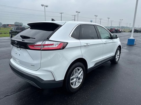 Used 2022 Ford Edge SEL image 5