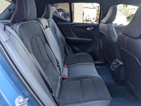 Used 2023 Volvo XC40 Recharge Ultimate image 9