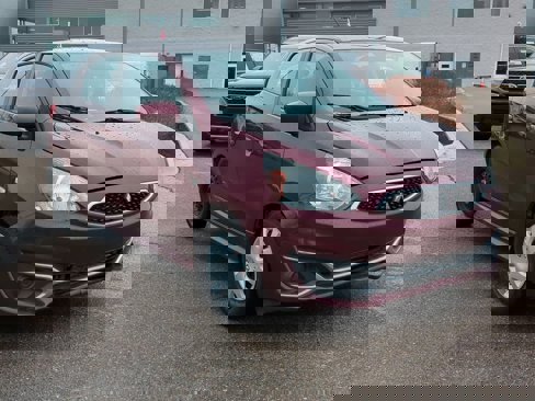 Used 2018 Mitsubishi Mirage ES image 2