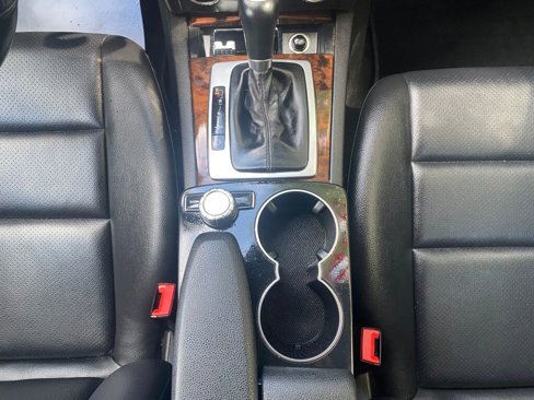 Used 2012 Mercedes-Benz C 300 Sport image 15