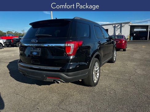 Used 2018 Ford Explorer XLT w/ Equipment Group 202A image 6