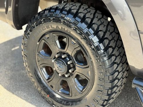 Used 2017 RAM 2500 Laramie w/ Sport Appearance Group image 27