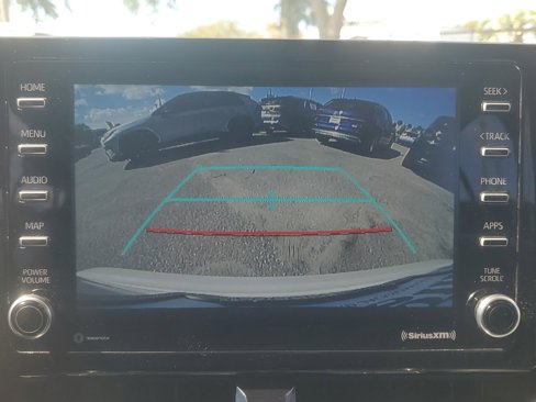 Used 2021 Toyota Corolla LE image 26