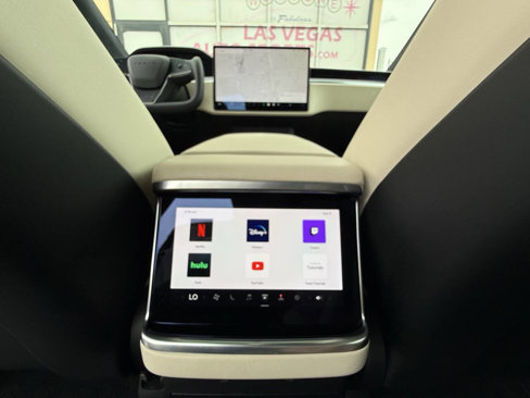 Used 2022 Tesla Model X Plaid image 20