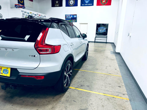 Used 2022 Volvo XC40 T5 R-Design w/ Advanced Package image 22
