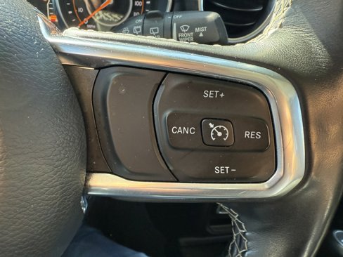 Used 2018 Jeep Wrangler Unlimited Sahara w/ Dual Top Group image 16