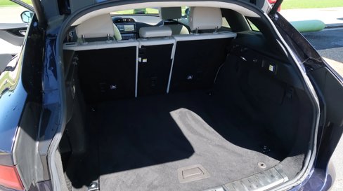 Used 2019 Jaguar F-PACE Prestige image 21