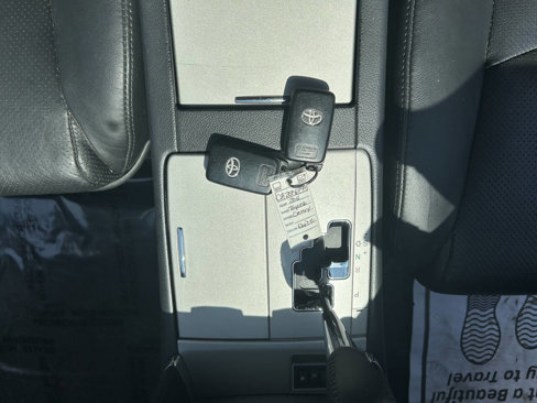 Used 2011 Toyota Camry SE image 25