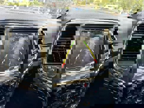 Used 2018 Jeep Grand Cherokee Overland image 15