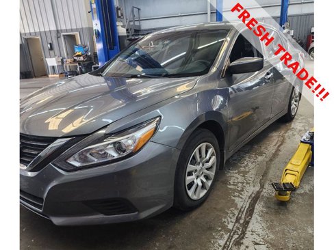 Used 2017 Nissan Altima 2.5 S w/ Power Driver Seat Package image 2