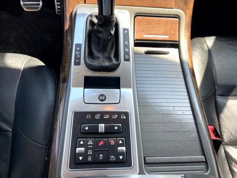 Used 2013 Land Rover Range Rover Sport HSE image 10
