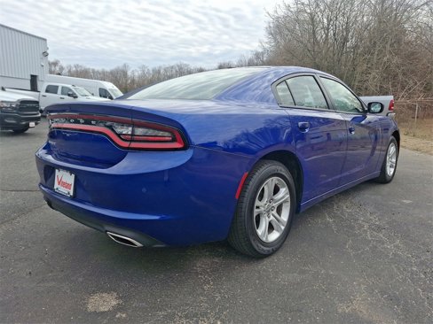 Used 2022 Dodge Charger SXT w/ Leather Interior Group image 6