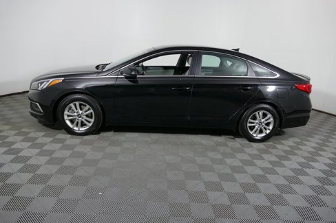 Used 2017 Hyundai Sonata SE image 6