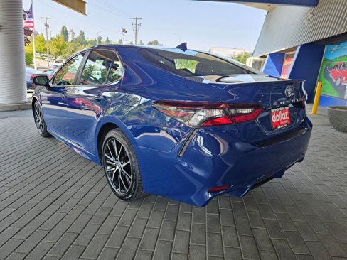 Used 2024 Toyota Camry SE w/ Cold Weather Package image 7