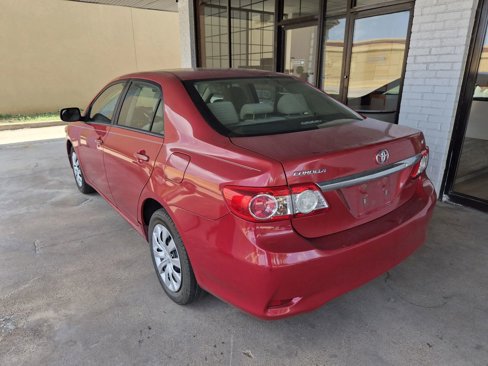 Used 2012 Toyota Corolla LE image 4
