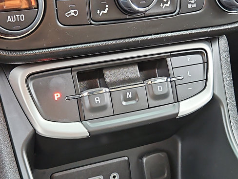 Certified 2022 GMC Terrain SLE w/ Driver Convenience Package image 14