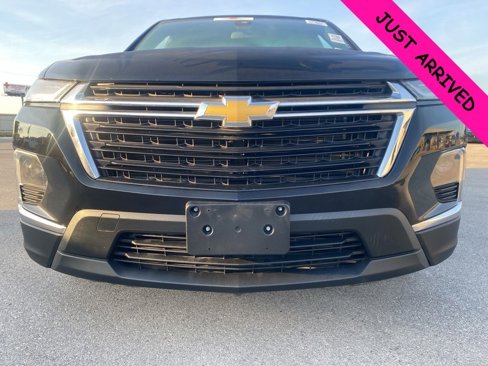 Used 2022 Chevrolet Traverse LS image 5