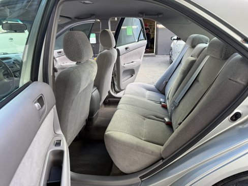 Used 2003 Toyota Camry LE image 11