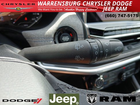Used 2023 Jeep Compass Latitude image 18