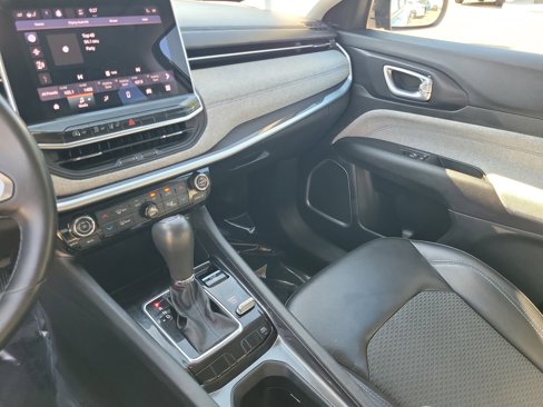 Used 2022 Jeep Compass Latitude w/ Convenience Group image 37