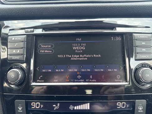 Used 2019 Nissan Rogue SV image 32