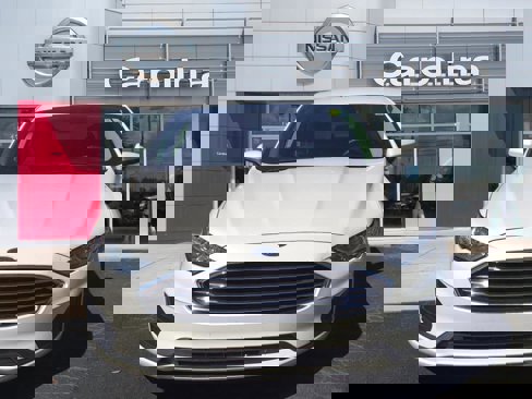 Used 2020 Ford Fusion SE image 2