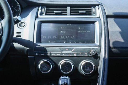 Used 2018 Jaguar E-PACE S image 15