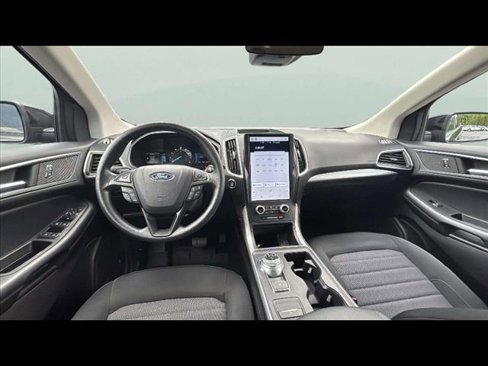 Used 2022 Ford Edge SE w/ Black Appearance Package image 15