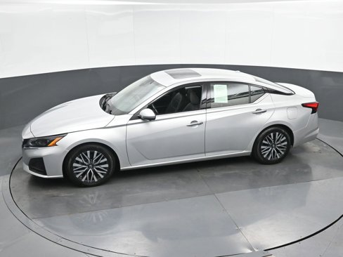 Used 2023 Nissan Altima 2.5 SL image 42