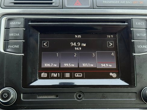 Used 2016 Volkswagen Tiguan S image 31