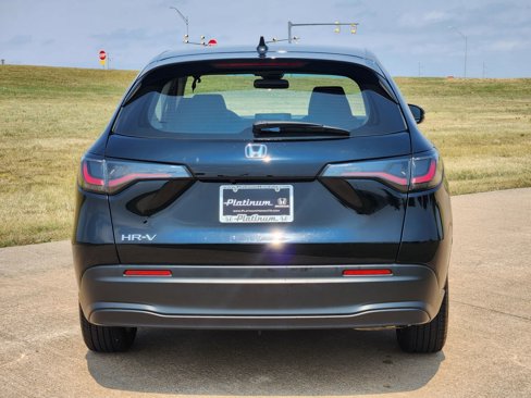 Certified 2023 Honda HR-V LX image 9