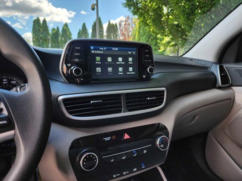 Used 2019 Hyundai Tucson SE w/ Cargo Package image 10