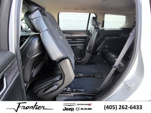 Used 2023 Jeep Grand Cherokee L Limited image 27