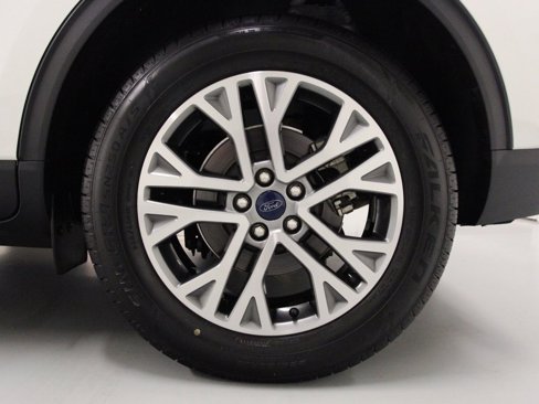 Used 2022 Ford Escape SEL w/ Technology Package image 10