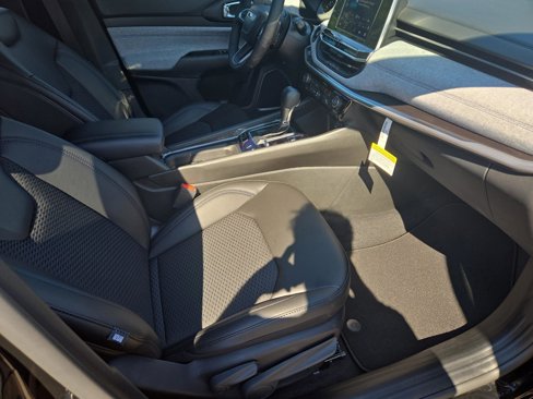 New 2025 Jeep Compass Latitude image 31