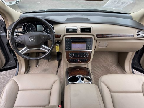 Used 2011 Mercedes-Benz R 350 4MATIC image 15