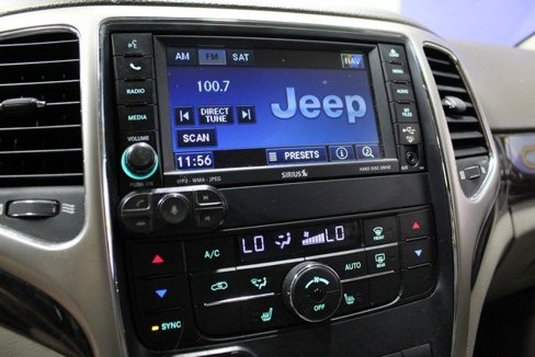 Used 2011 Jeep Grand Cherokee Laredo image 26