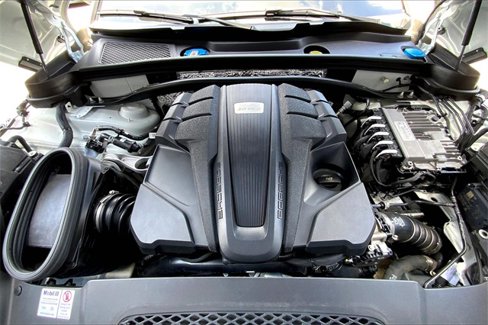 Certified 2021 Porsche Macan S image 46